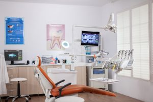 A cozy dentist office full of bright and clean tools.